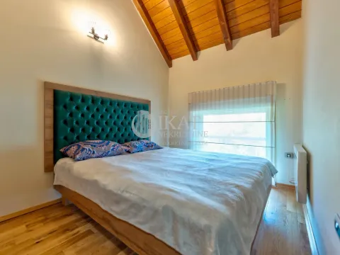 Prodaja, četvorosoban stan, 90m², 25. Maj, Zlatibor - image 10