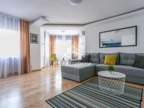 Izdavanje, stan, 90m², Stari Grad, Beograd - image 1