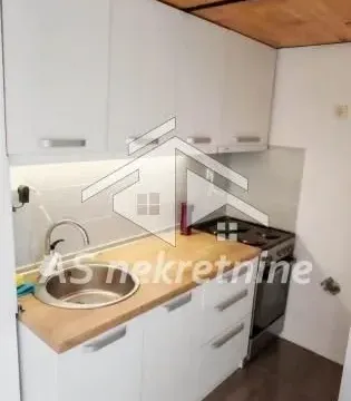 Izdavanje, trosoban stan, 74m², Gradska Bolnica, Zvezdara Sve Podlokacije - image 9