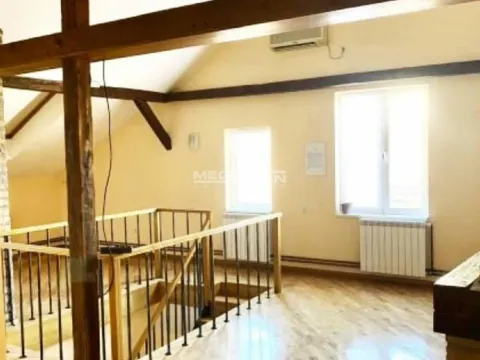 Izdavanje, stan, 239m², Stari Grad, Beograd - image 13