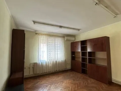 Rent, office space, 115m², Centar, Niš - image 7