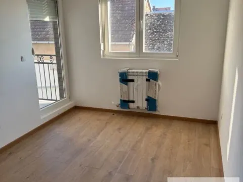 Prodaja, dvosoban stan, 56m², Centar, Stara Pazova - image 11