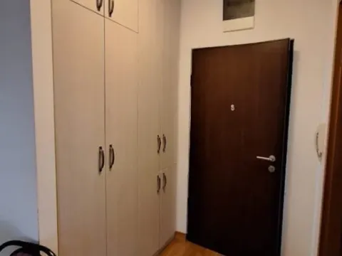 Prodaja, garsonjera, 29m², City Kvart, Podgorica - image 4