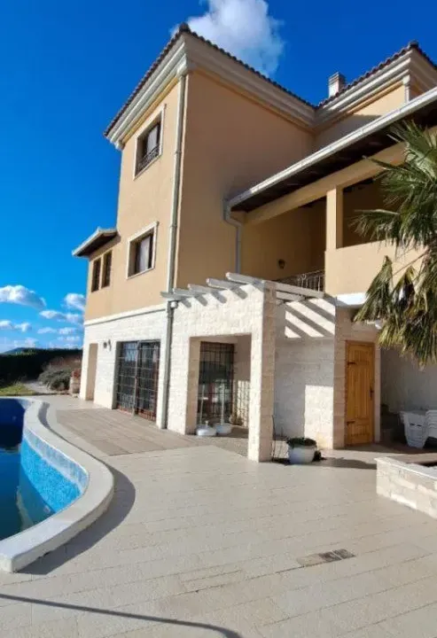 Sale, house, 300m², Kuljače, Budva