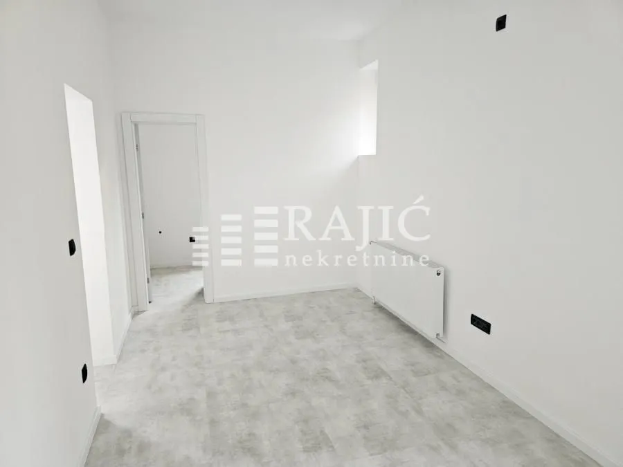 Prodaja, četvorosoban stan, 140m², Vračar Sve Podlokacije, Beograd