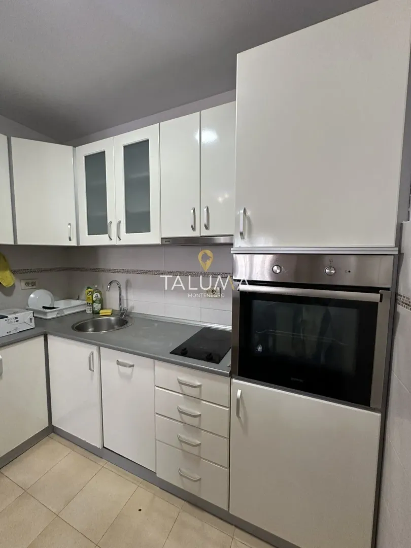 Rent, one bedroom apartment, 45m², Stari Aerodrom, Podgorica