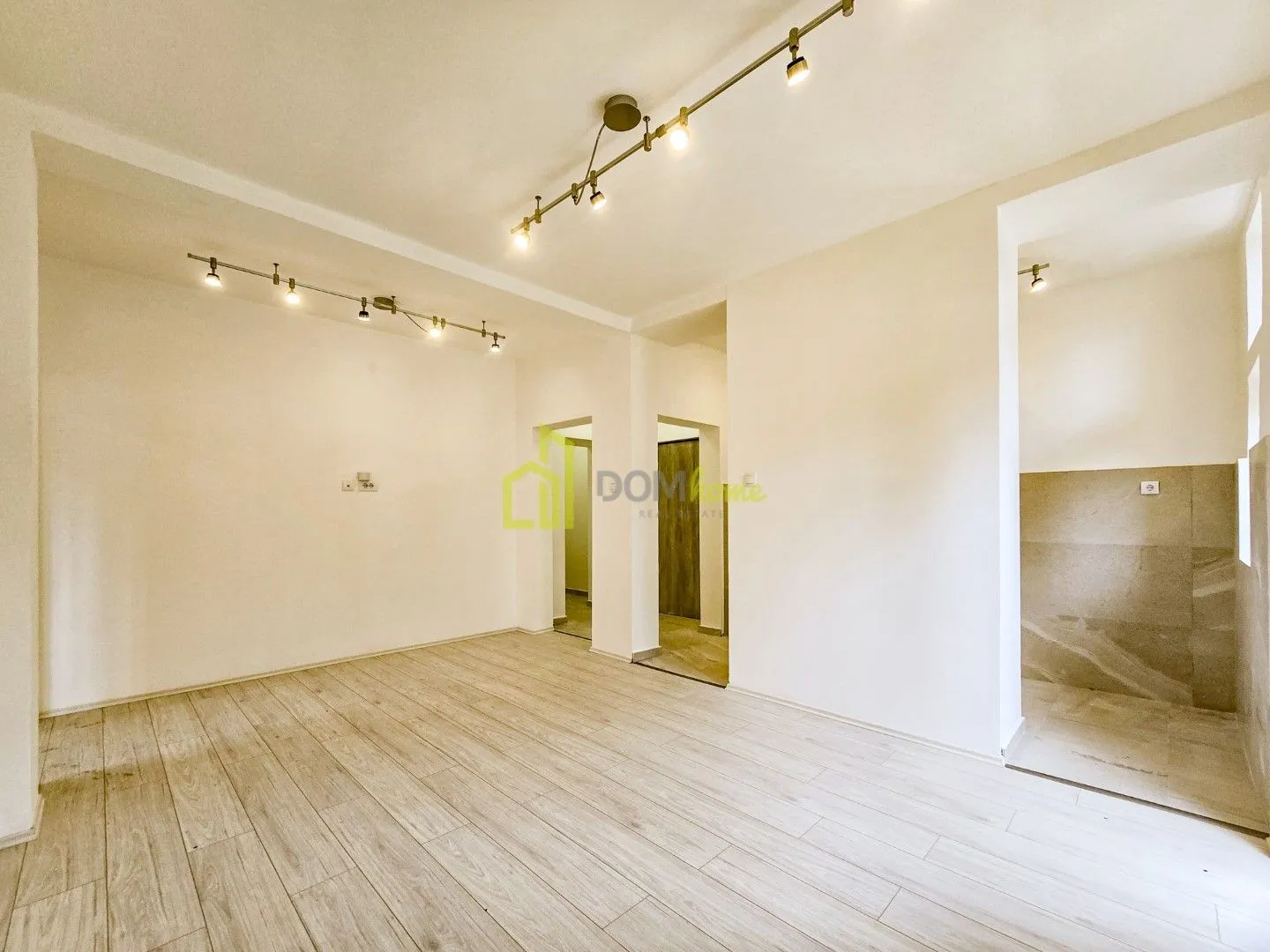 Rent, office space, 61m², Centar, Podgorica