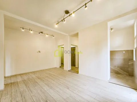 Izdavanje, poslovni prostor, 61m², Centar, Podgorica - image 3