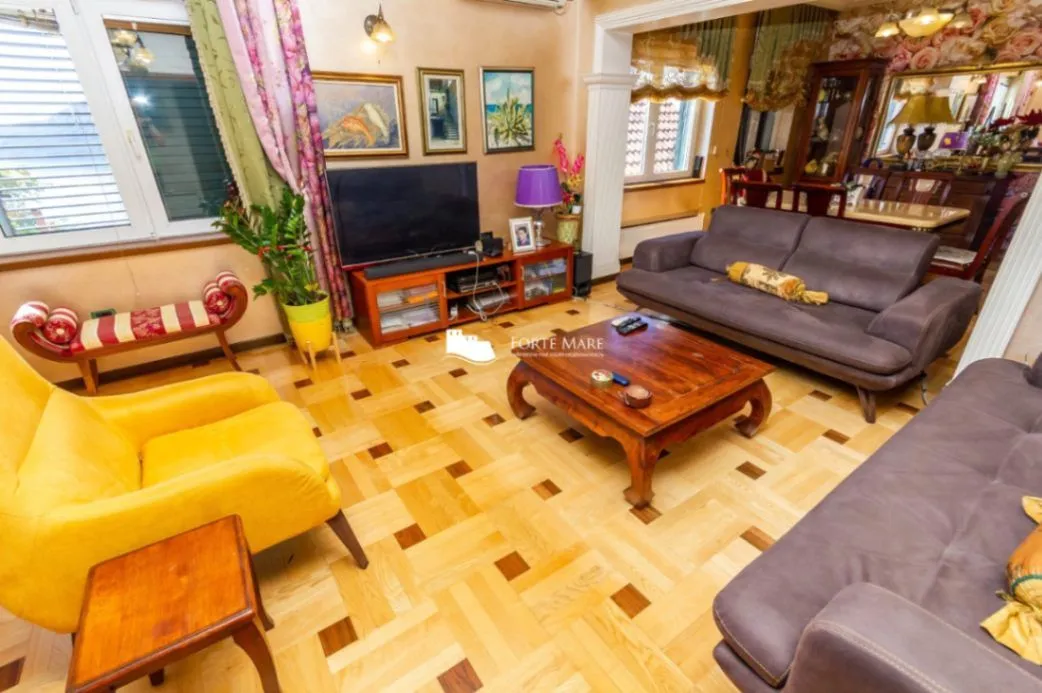 Prodaja, kuća, 296m², Srbina, Herceg Novi