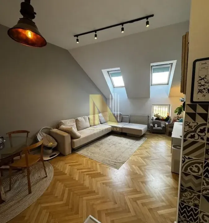 Prodaja, dvosoban stan, 43m², Banatić, Novi Sad Sve Podlokacije