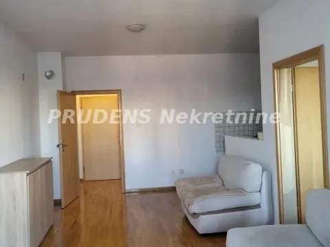 Izdavanje, dvosoban stan, 50m², Čukarica, Beograd - image 2