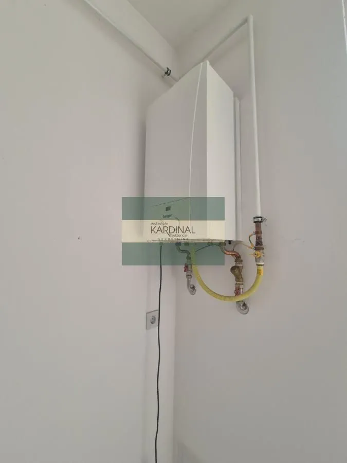 Rent, office space, 75m², Jagodina, Srbija