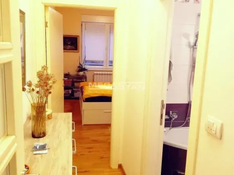 Prodaja, dvosoban stan, 50m², Zemun Cara Dušana, Zemun Sve Podlokacije - image 6