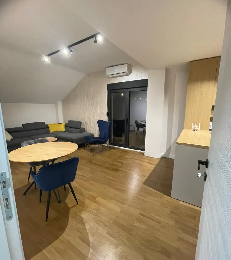 Prodaja, stan, 51m², Cetinje, Crna Gora
