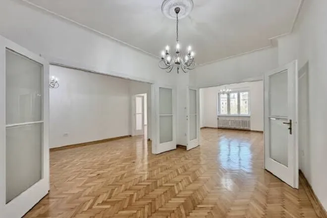 Rent, four bedroom apartment, 136m², Stari Grad, Beograd