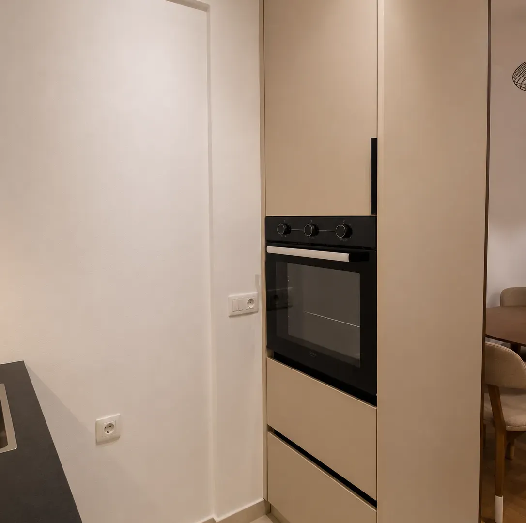 Izdavanje, jednosoban stan, 46m², Stari Aerodrom, Podgorica