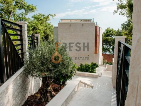 Sale, house, 285m², Budva, Crna Gora - image 6