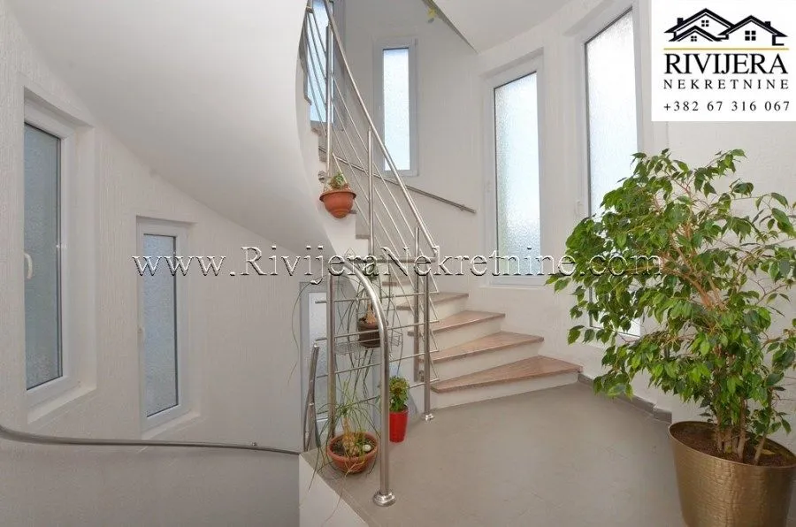Prodaja, kuća, 460m², Bijela, Herceg Novi