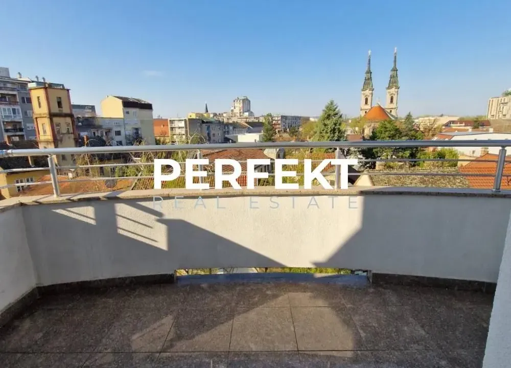 Izdavanje, trosoban stan, 71m², Centar, Pančevo