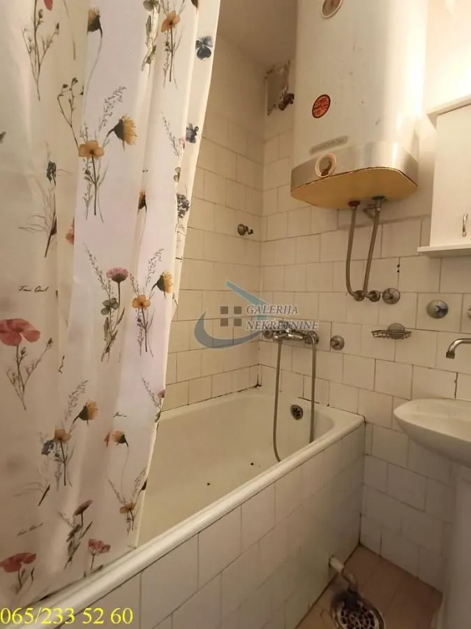 Prodaja, jednosoban stan, 34m², Šumice, Beograd