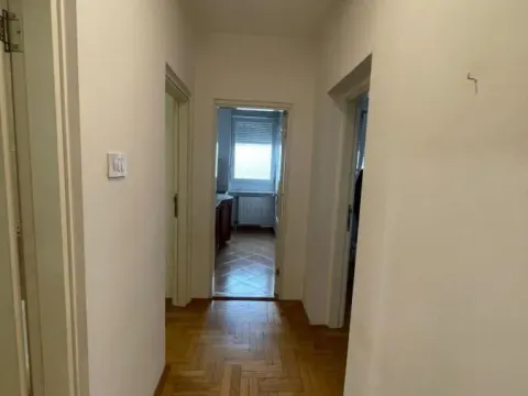 Izdavanje, dvosoban stan, 43m², Bulevar Evrope, Novi Sad Sve Podlokacije - image 9