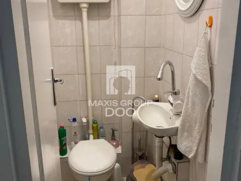 Izdavanje, poslovni prostor, 30m², Stari Grad, Beograd - image 4
