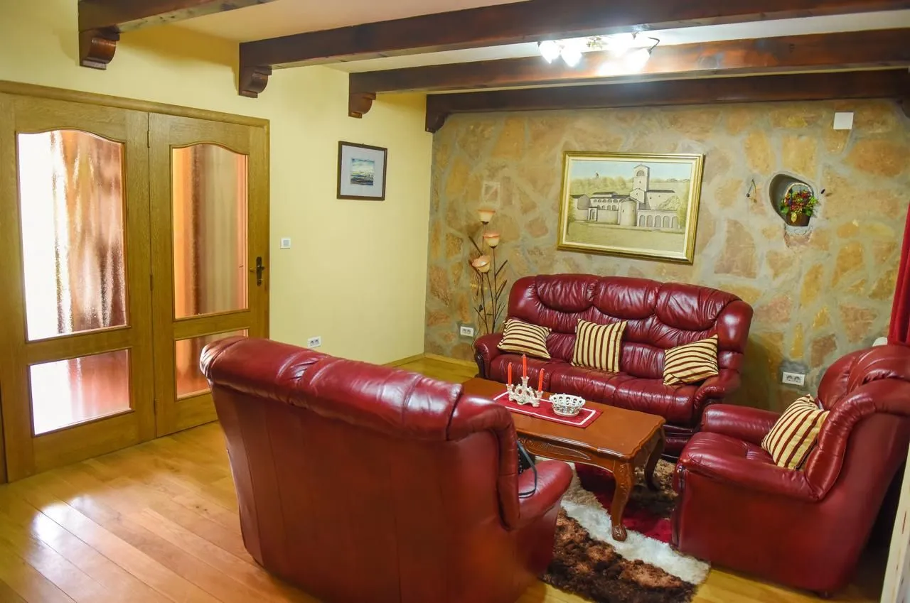 Prodaja, kuća, 200m², Žabljak, Crna Gora