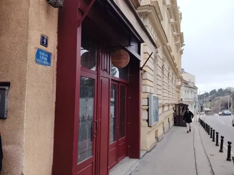 Izdavanje, poslovni prostor, 40m², Stari Grad, Beograd - image 2