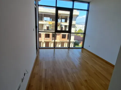 Izdavanje, stan, 24m², Zabjelo, Podgorica - image 1