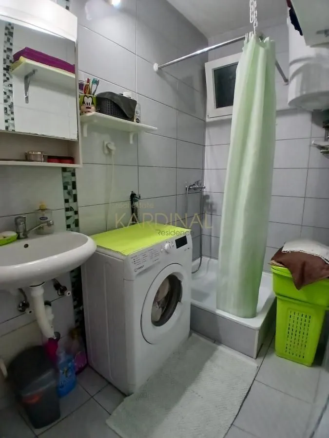 Prodaja, dvosoban stan, 66m², Centar, Jagodina