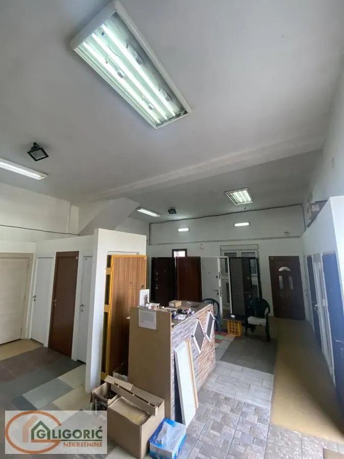 Rent, office space, 120m², Mali Mokri Lug, Zvezdara Sve Podlokacije