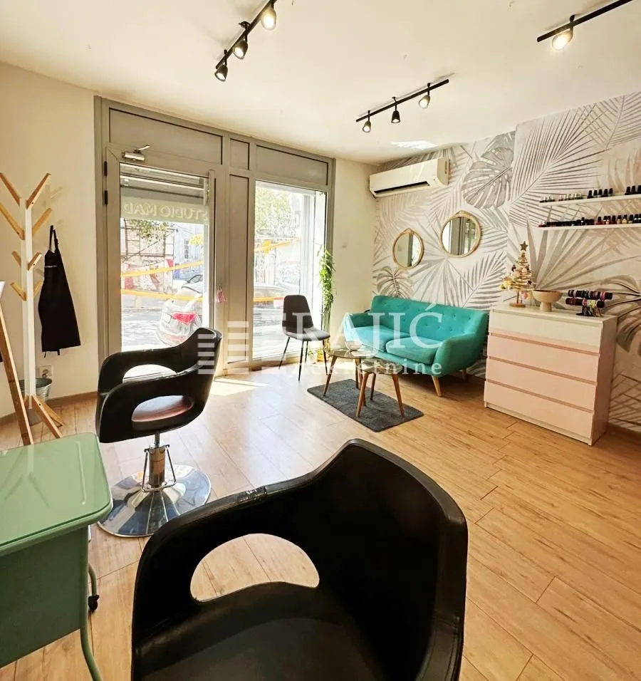 Rent, office space, 40m², Skadarlija, Beograd