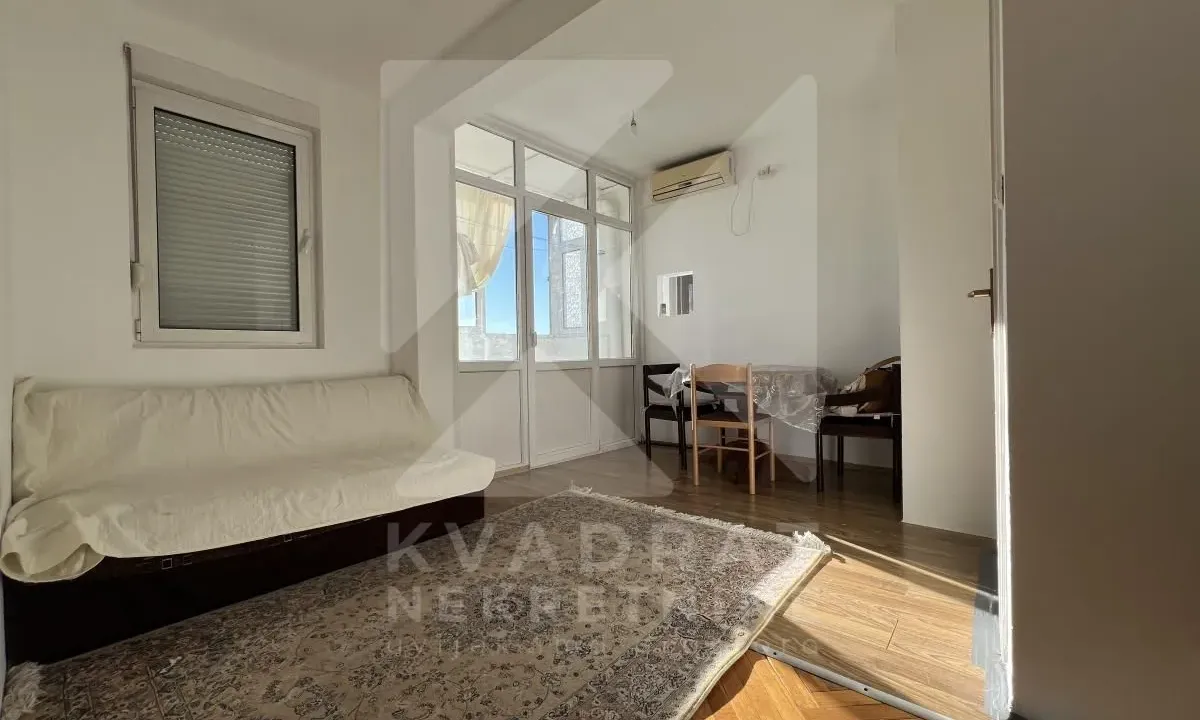 Izdavanje, jednosoban stan, 46m², Blok 6, Podgorica