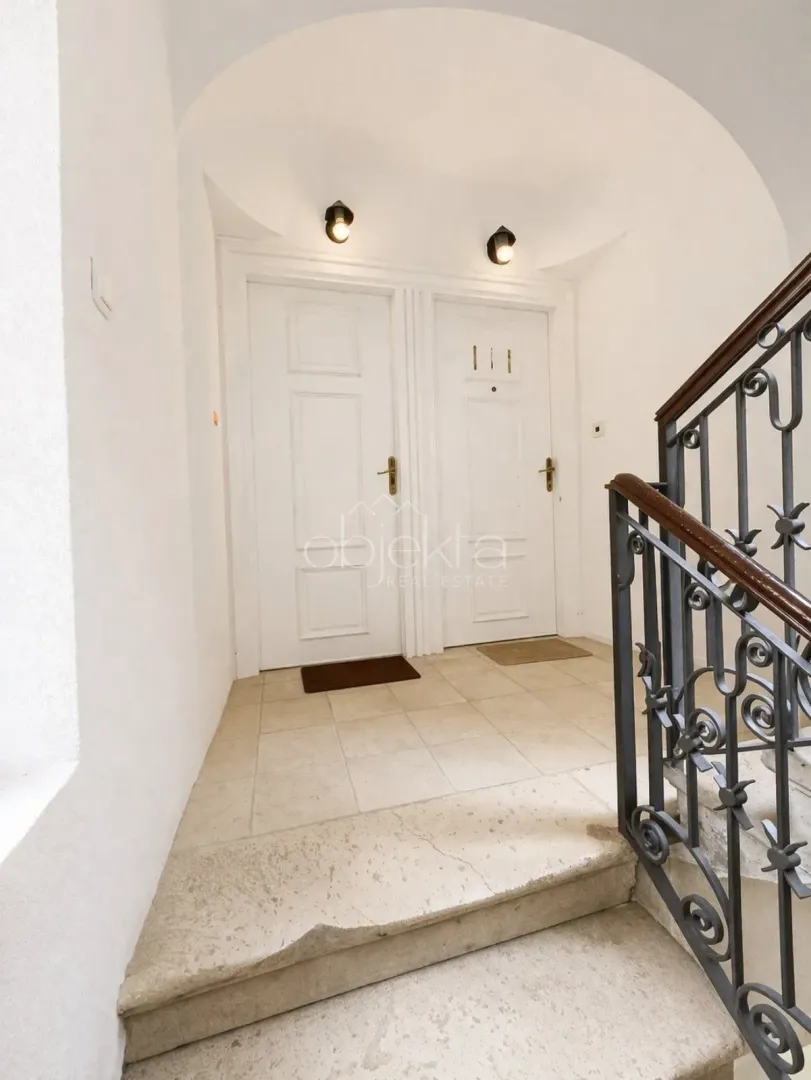 Sale, three bedroom apartment, 72m², Kotor, Crna Gora