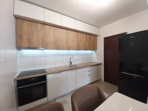 Prodaja, jednosoban stan, 47m², 1 maj, Podgorica - image 9