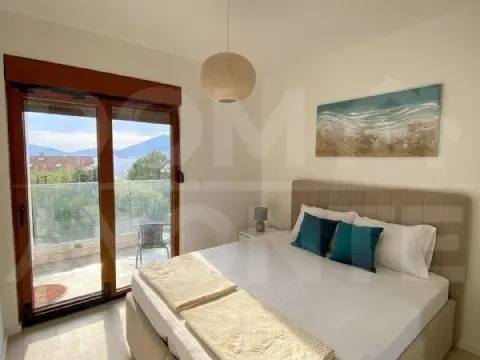 Rent, one bedroom apartment, 40m², Tivat, Crna Gora - image 9