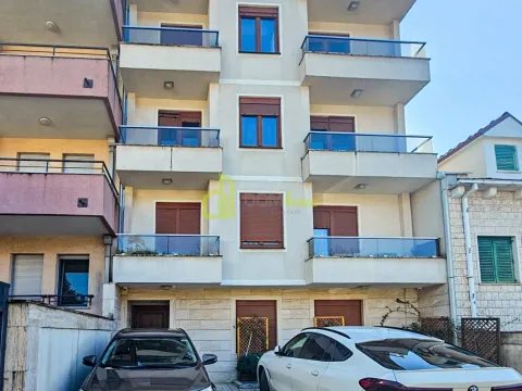 Sale, five bedroom apartment, 175m², Gorica C, Podgorica - image 5