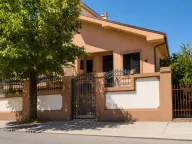 Rent, house, 120m², Stari Aerodrom, Podgorica