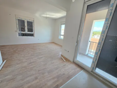 Prodaja, jednosoban stan, 46m², Momišići, Podgorica - image 3