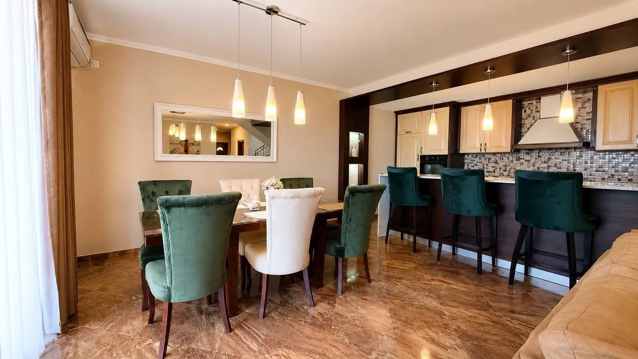 Sale, house, 240m², Šušanj, Bar