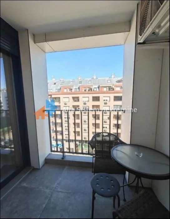 Izdavanje, stan, 56m², Južni Bulevar, Vračar Sve Podlokacije