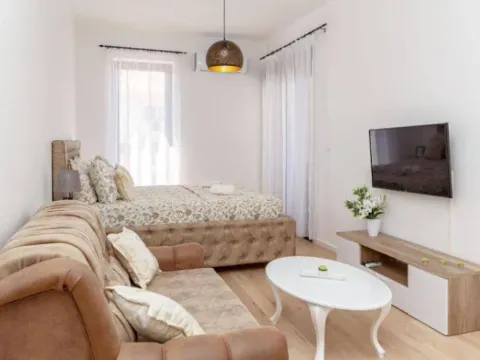 Sale, studio apartment, 41m², Bar, Crna Gora - image 9