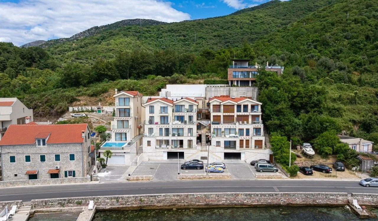 Prodaja, dvosoban stan, 67m², Opatovo, Tivat