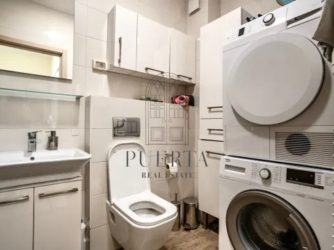 Prodaja, dvosoban stan, 72m², City Kvart, Podgorica - image 8