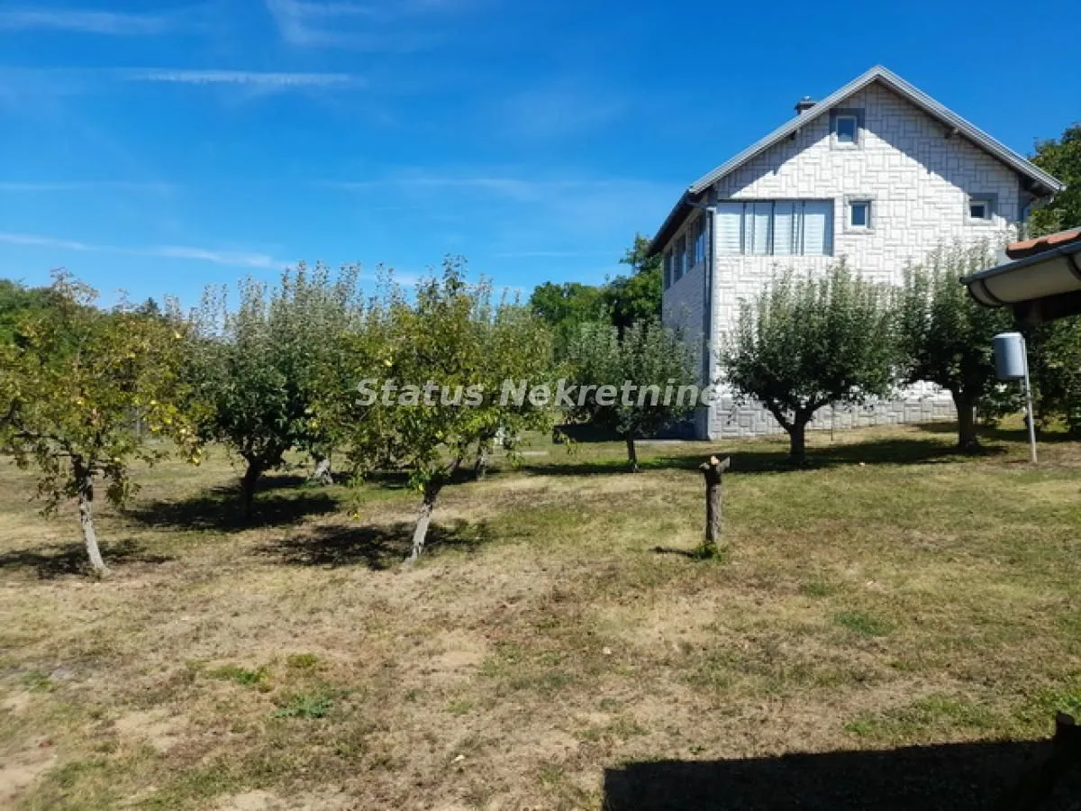 Prodaja, kuća, 138m², Sremska Kamenica, Petrovaradin