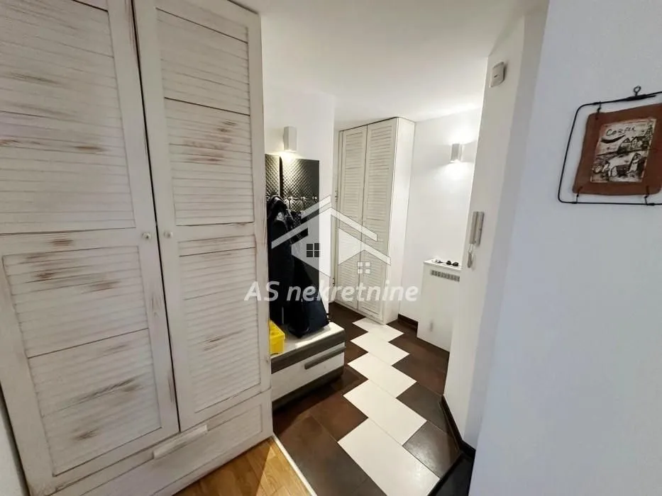 Izdavanje, stan, 60m², Novi Beograd Sve Podlokacije, Beograd