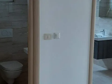 Prodaja, četvorosoban stan, 171m², Dobrota, Kotor - image 17