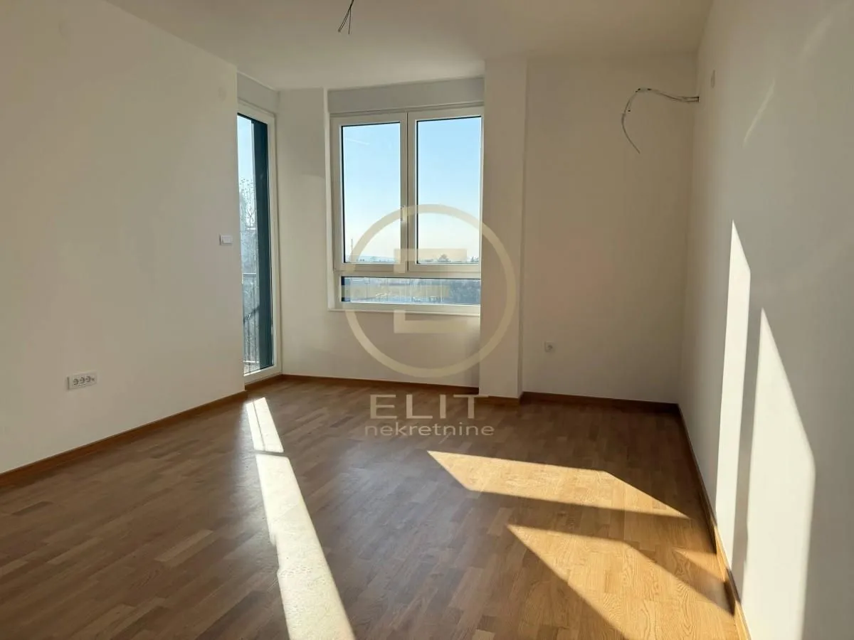 Prodaja, stan, 61m², Bulevar patrijarha Pavla, Novi Sad Sve Podlokacije