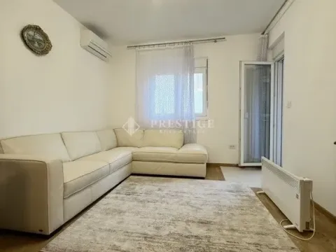 Rent, one bedroom apartment, 47m², Stari Aerodrom, Podgorica - image 2
