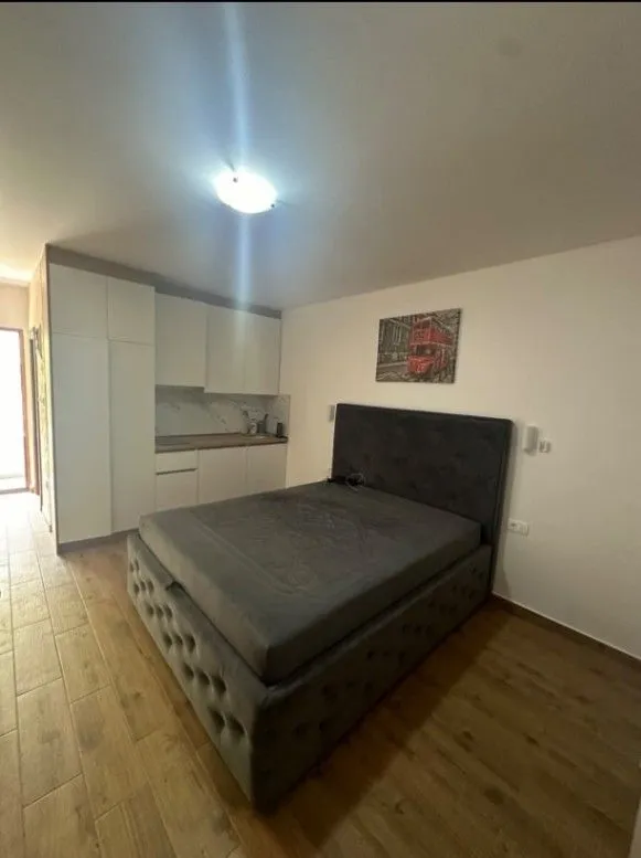 Izdavanje, jednosoban stan, 30m², Podkošljun, Budva